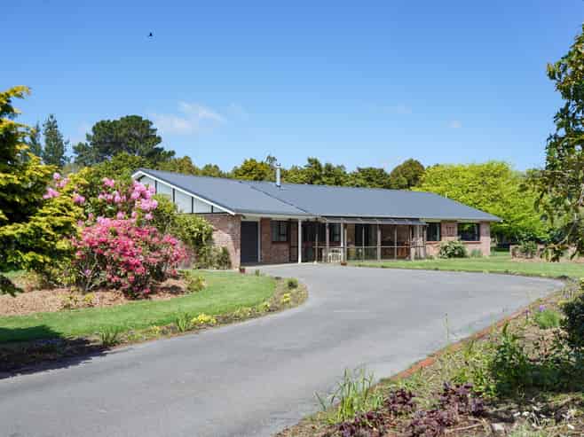 132 Grant Road, Otatara