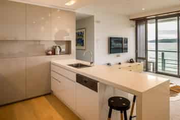 1a/6 Clyde Quay Wharf, Oriental Bay