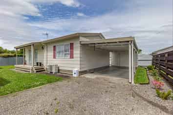 8A Nikau Street, Levin