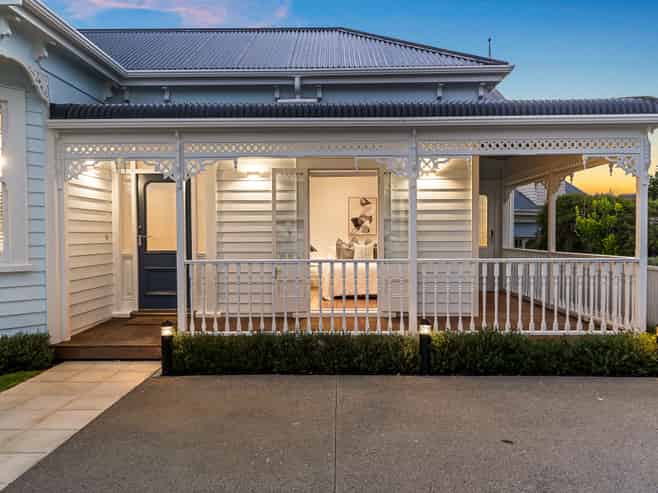 4 Clarence Road, Northcote Point