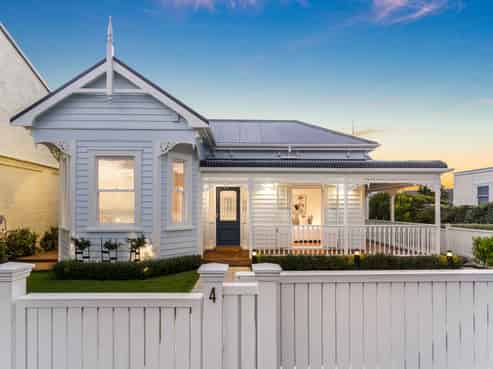 4 Clarence Road, Northcote Point