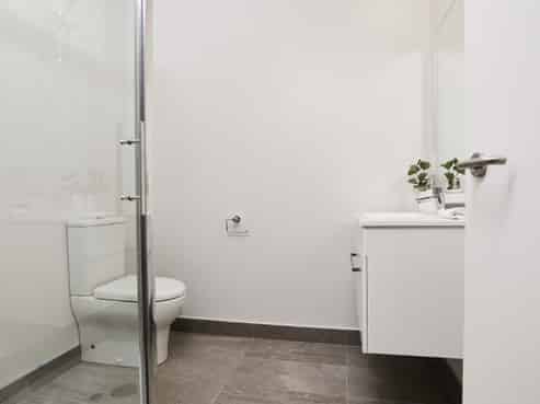 2/12 Parson Lane, Papatoetoe