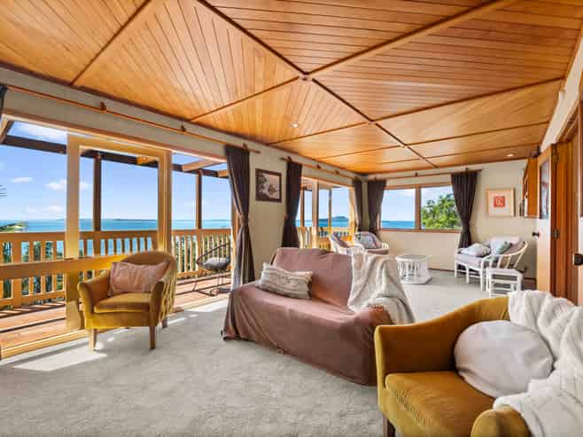 40 Rock Isle Road, Torbay