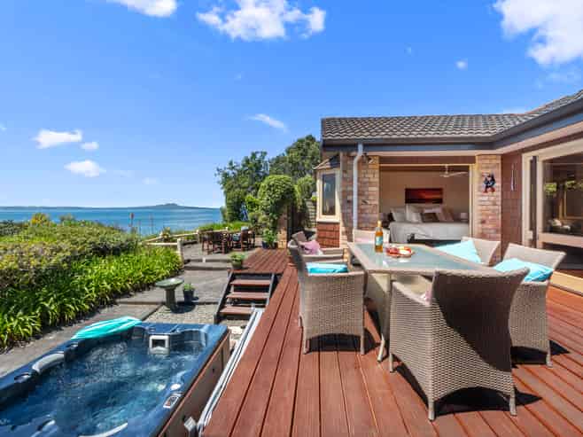 40 Rock Isle Road, Torbay