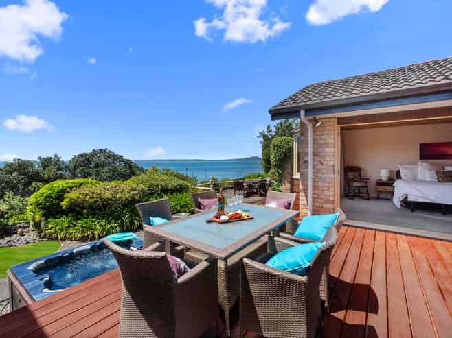 40 Rock Isle Road, Torbay