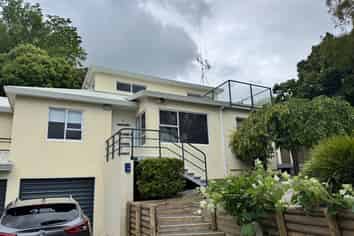 24 Perindale Drive, Chartwell