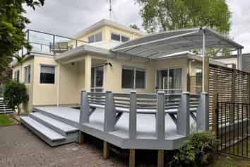 24 Perindale Drive, Chartwell