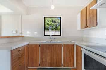 70 Sandspit Road, Waiuku