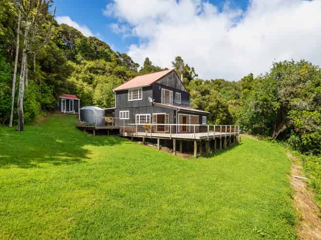 3 Schollum Access Road, Pohuehue