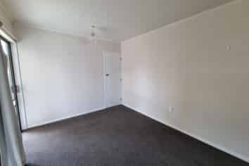 29 Clarke Avenue, Highbury