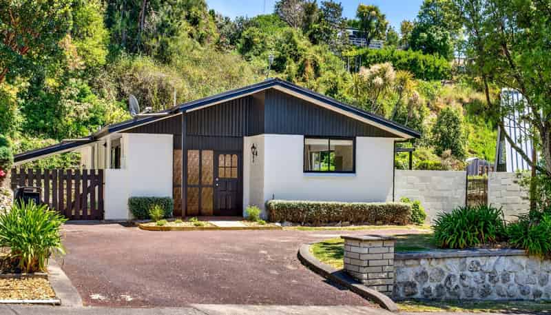 12 Tokomaru Drive, Havelock North