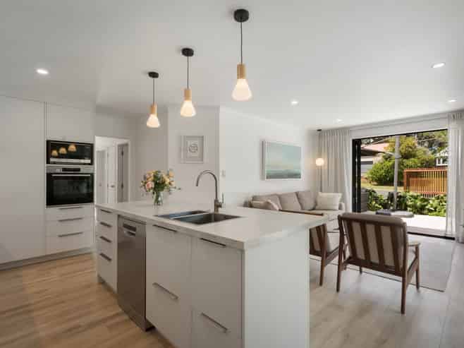 25 Pohutukawa Drive, Athenree