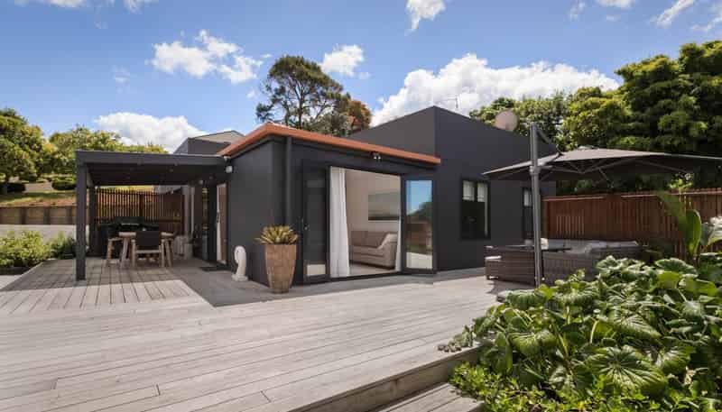 25 Pohutukawa Drive, Athenree