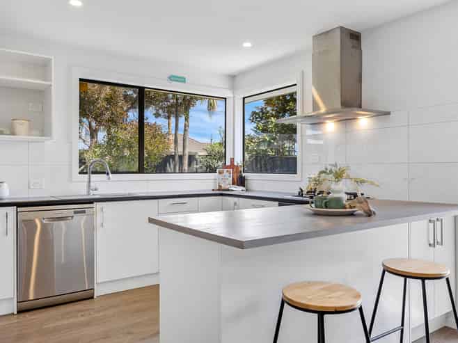 355 Pine Avenue, South New Brighton