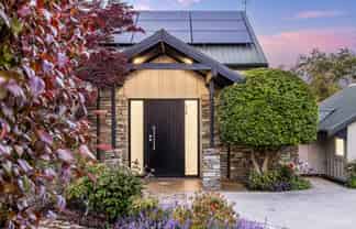 15 Rowan Court, Wanaka