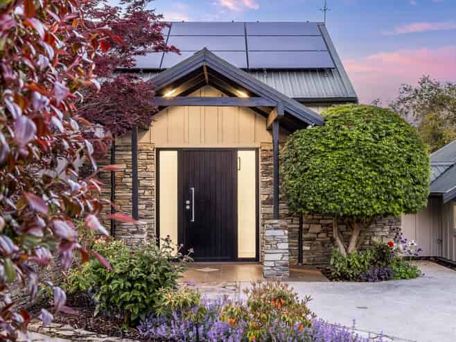 15 Rowan Court, Wanaka