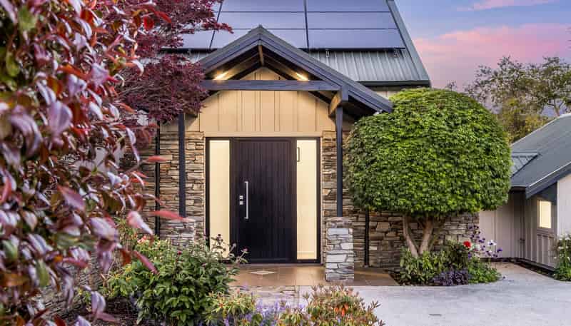 15 Rowan Court, Wanaka