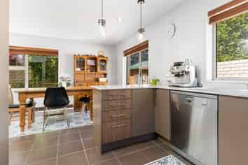 4 Fieldstone Lane, Spreydon