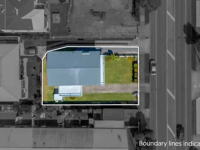 1 & 2/75 Domain Road, Whakatane