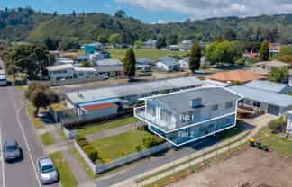1 & 2/75 Domain Road, Whakatane