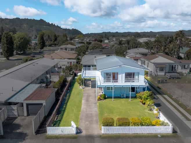 1 & 2/75 Domain Road, Whakatane