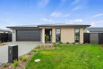 21 Longfields Road, Lincoln