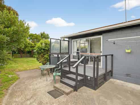 2/207 Estuary Road, South New Brighton