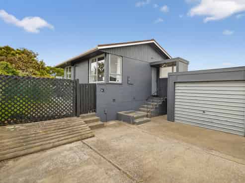 2/207 Estuary Road, South New Brighton