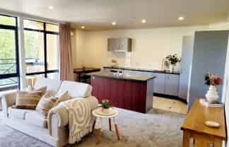 1B/9 Bute Road, Browns Bay