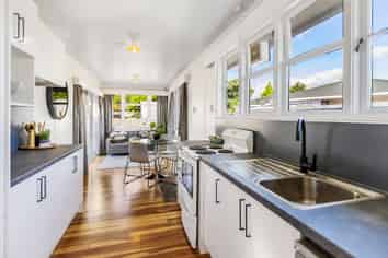 102 Holland Road, Fairfield