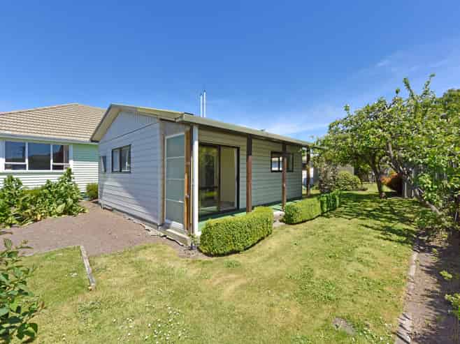 5 Westcott Street, Dallington