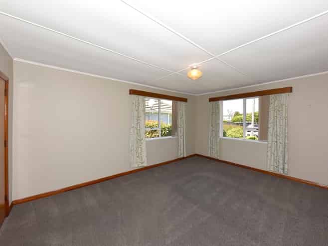 5 Westcott Street, Dallington