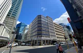 Cost effective tenancy | Kitchen + meeting room