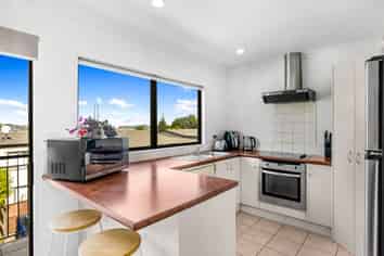 75F Hill Street, Onehunga