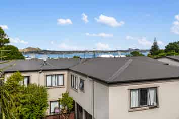 75F Hill Street, Onehunga