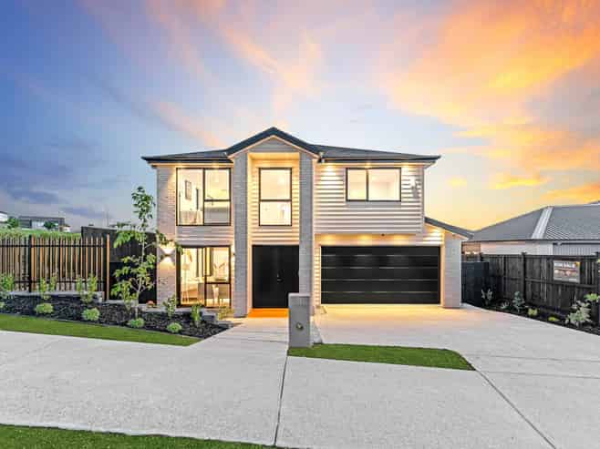 6 Evergreen Parade, Karaka