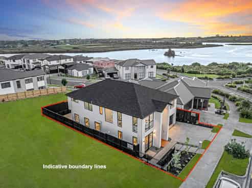 6 Evergreen Parade, Karaka