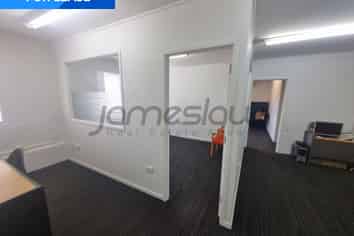 Affordable 1st Floor Office 76m2