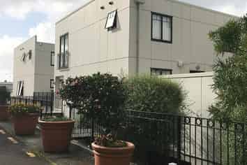 7b/8 Farnham Street, Parnell