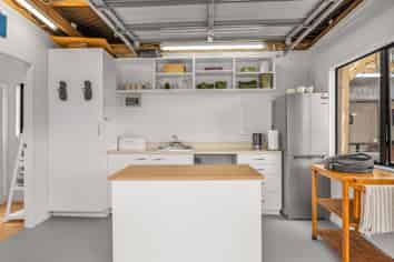 17 Cook Drive, Whitianga