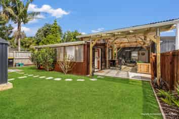 17 Cook Drive, Whitianga