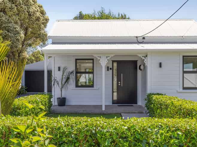 1 Lansdowne Street, Takaka