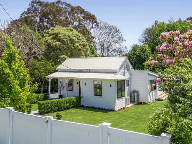 1 Lansdowne Street, Takaka
