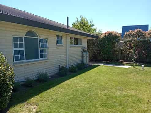 2 Waldron Place, Clyde