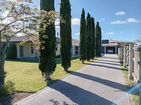 2 Waldron Place, Clyde