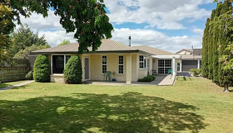 2 Waldron Place, Clyde