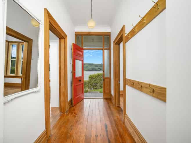 345 Ravensbourne Road, Maia