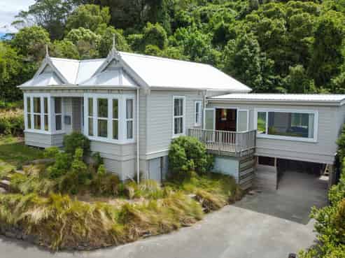 345 Ravensbourne Road, Maia