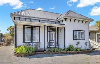 89 Derby Street, Westport