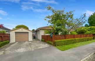 2/15 Orkney Street, Fendalton